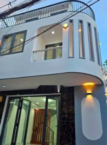 Bán nhà gần Hoàng Văn Thụ, 50m2, Tân Bình, hẻm xe hơi, giá 5.x tỷ